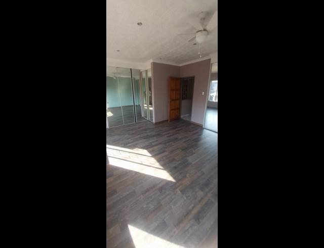 2 BEDROOM DUPLEX FOR SALE IN PRIMROSE HILL